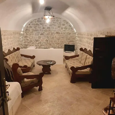 Laas Manor 1819 Apartment *