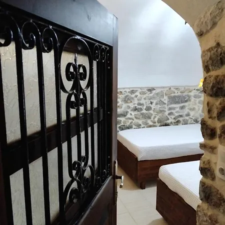 Laas Manor 1819 أريبوليس