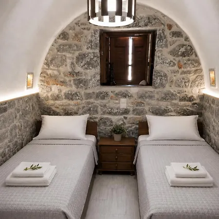 Laas Manor 1819 * أريبوليس