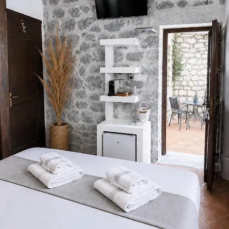 Laas Manor 1819 شقة