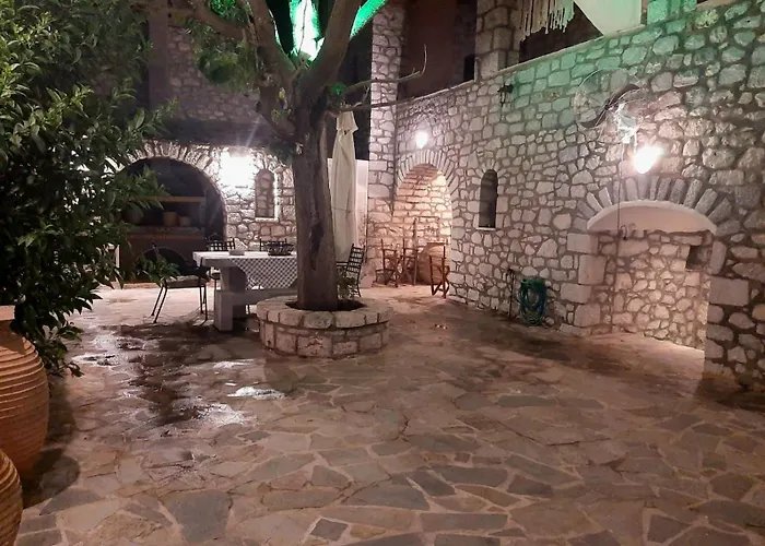 Apartment Laas Manor 1819 Areopoli